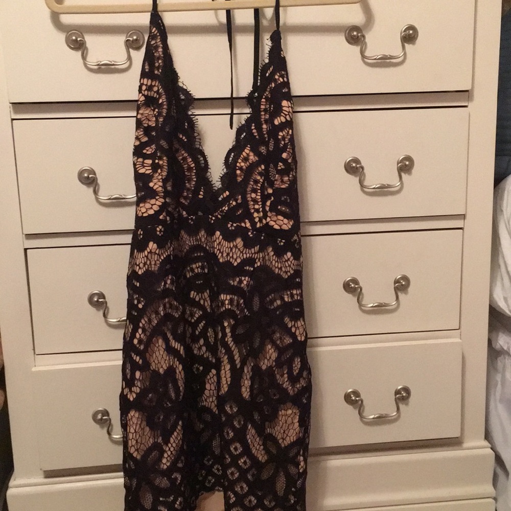 Tobi lace halter dress